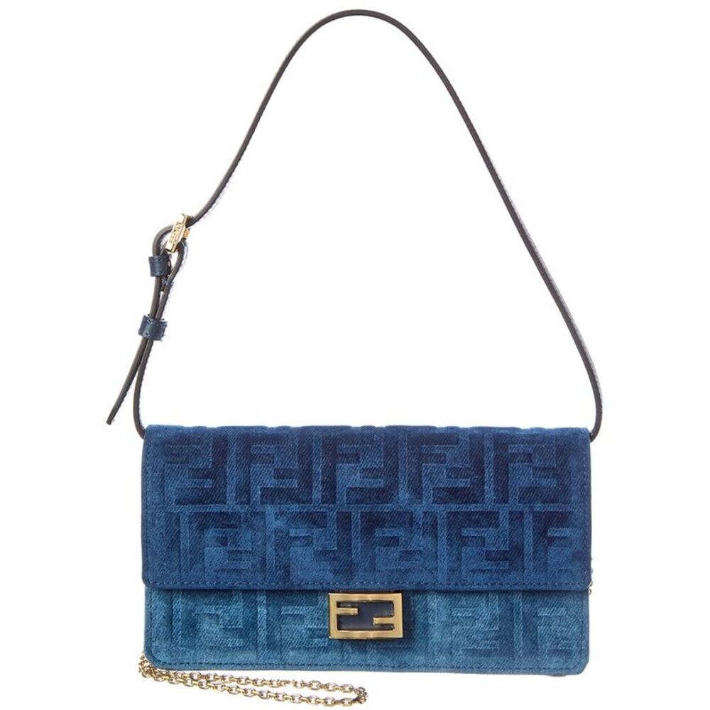Fendi Baguette Wallet On Chain, Blue